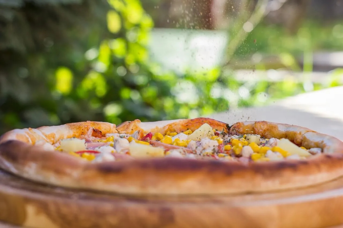 Jak powstała pizza - odkryj fascynującą historię tego przysmaku