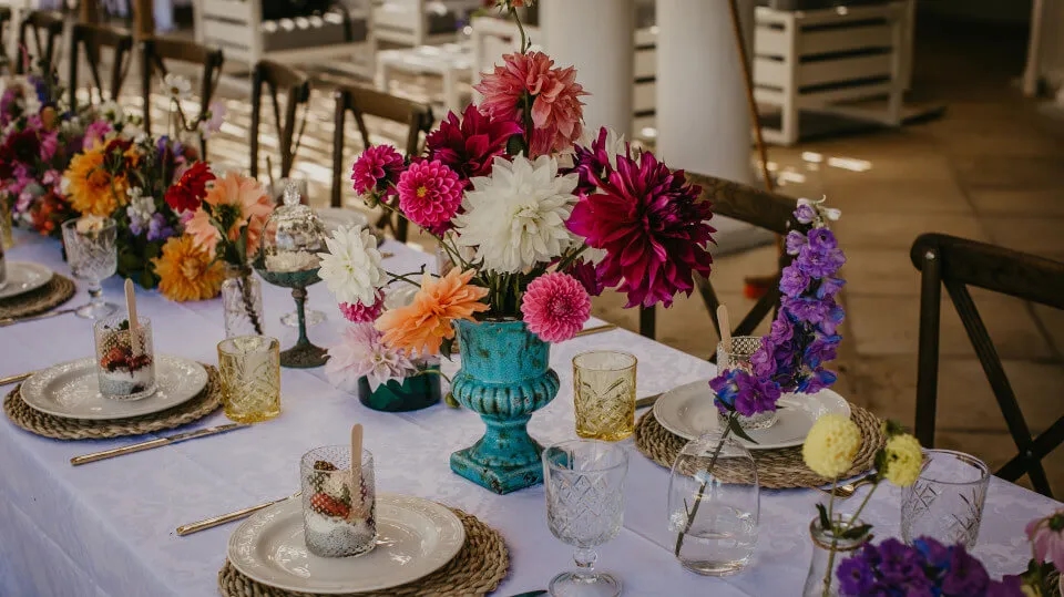 Ile kosztuje catering na 50 osób? Sprawdź ceny i co zawiera oferta